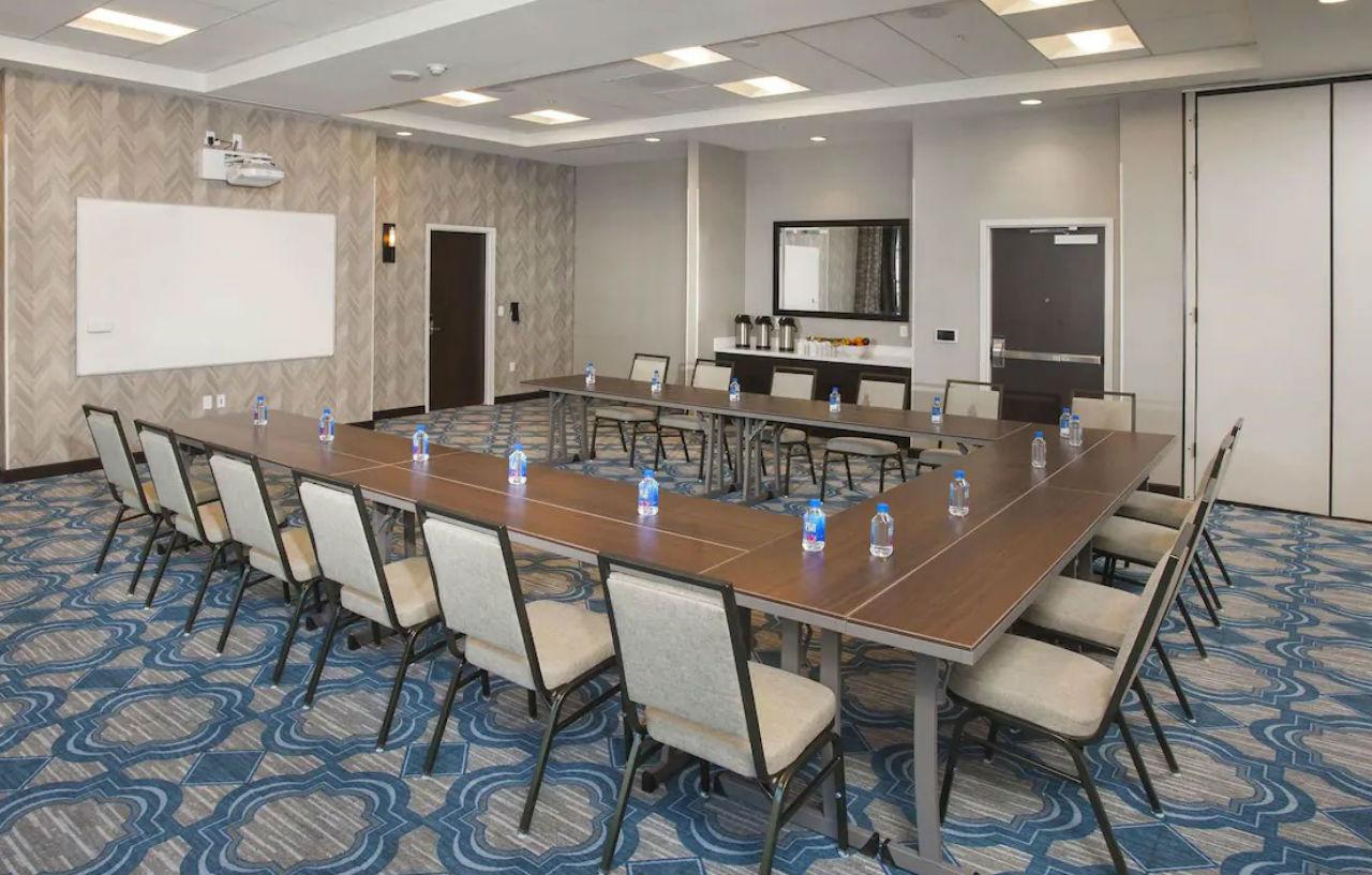 Hilton Garden Inn Burbank Los Angeles Экстерьер фото